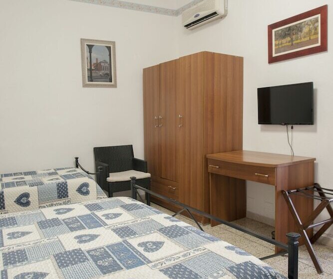 اتاق استاندارد چهار تخته, Albergo Pensione Ardenza Self Check In