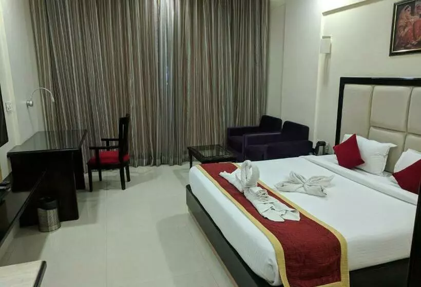 Chambre Deluxe, Chandra Imperial