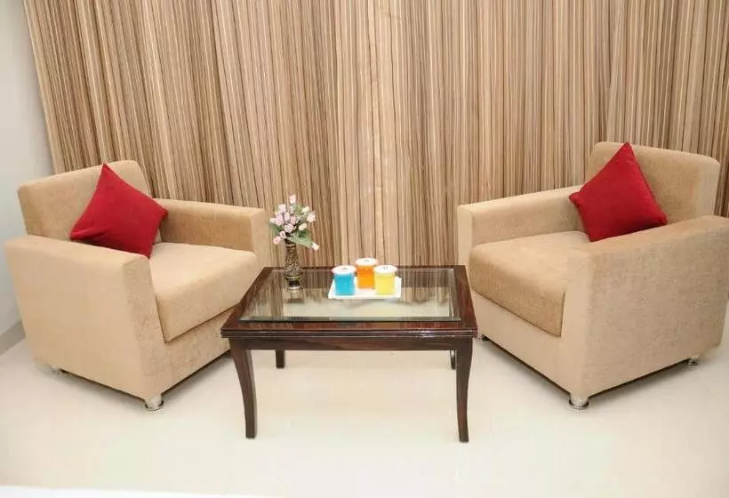 Chambre Executive, Chandra Imperial