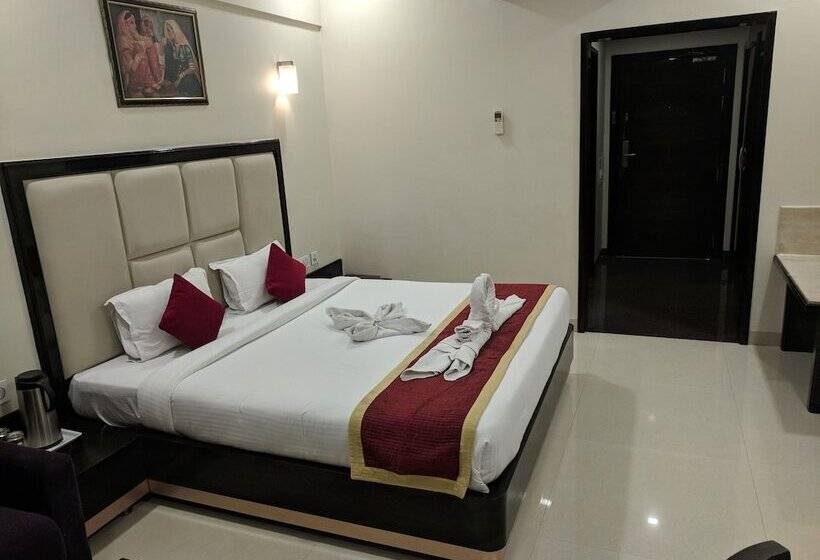 Executive Oda, Chandra Imperial