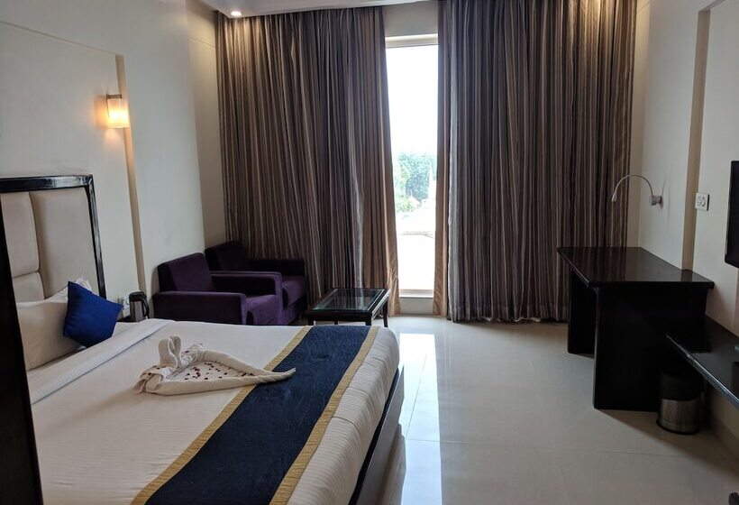 Executive Oda, Chandra Imperial