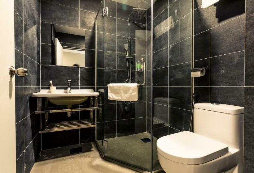 キングサイズベッドのスタンダードルーム, Golden Roof Hotel Sunway Ipoh