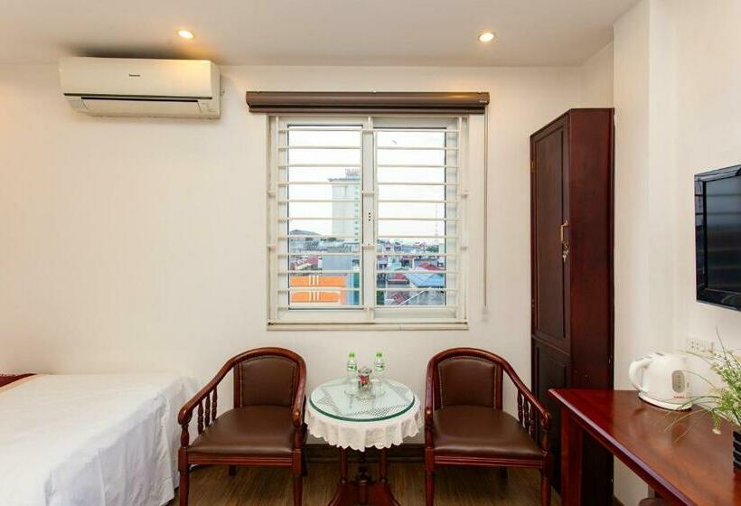 اتاق استاندارد, Ngoc Anh