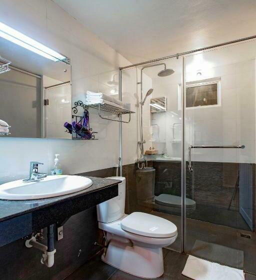 اتاق استاندارد, Ngoc Anh