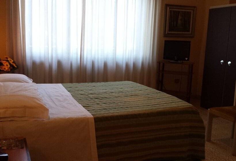 חדר סטנדרט, Sole