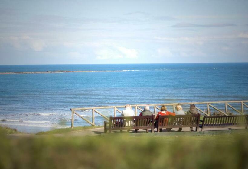 オーシャンビュースタンダードルームバルコニー付き, The White Lodge