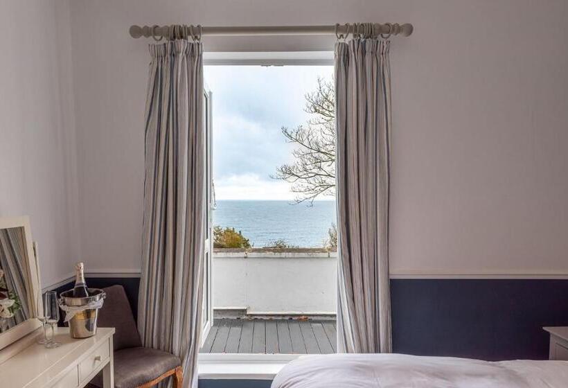 2 Bedrooms Suite Sea View, The White Lodge