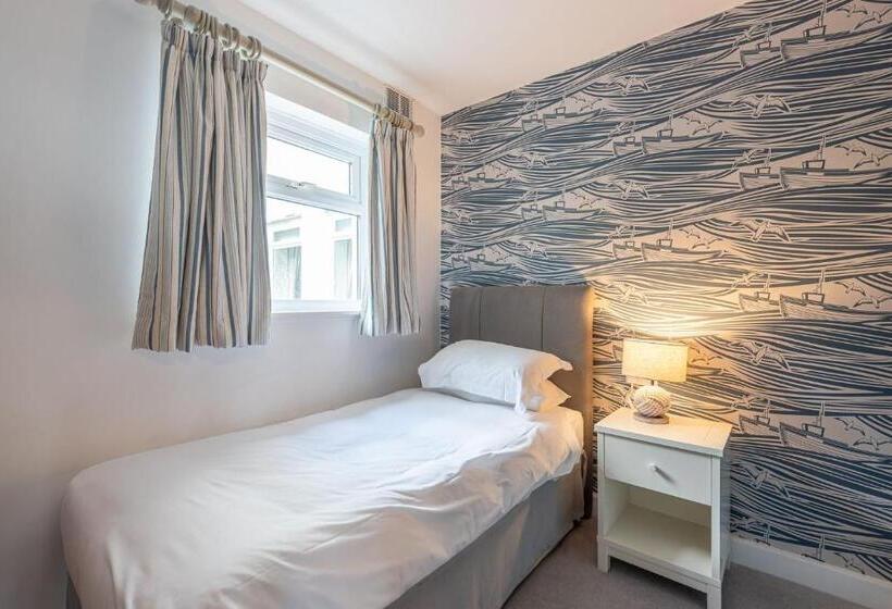 2 Bedrooms Suite Sea View, The White Lodge