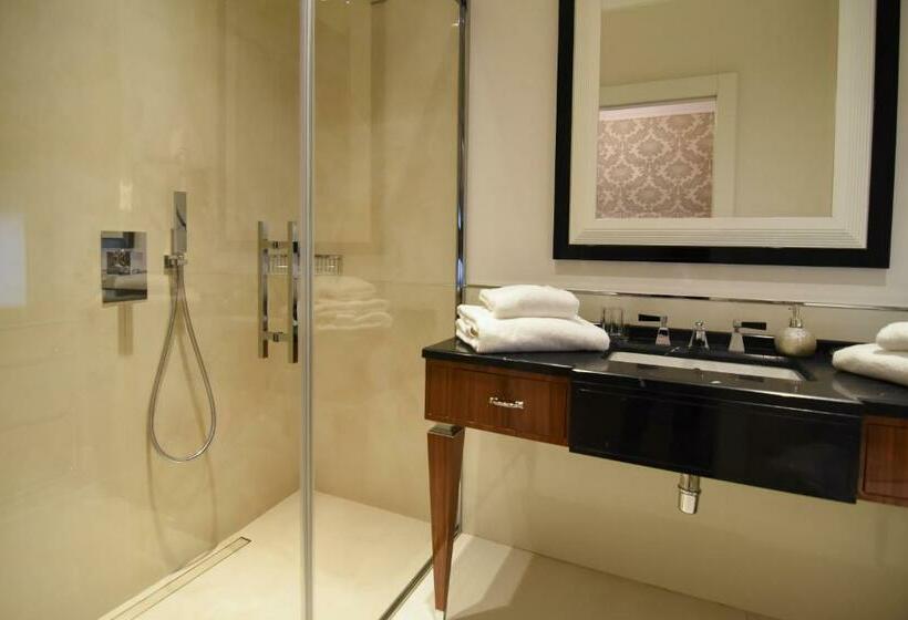 高级大房间, Luxury Duomo Rooms