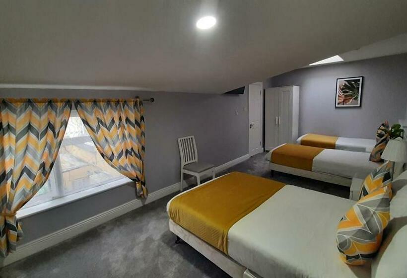 Семейный Номер, The 'rafter's Gastropub