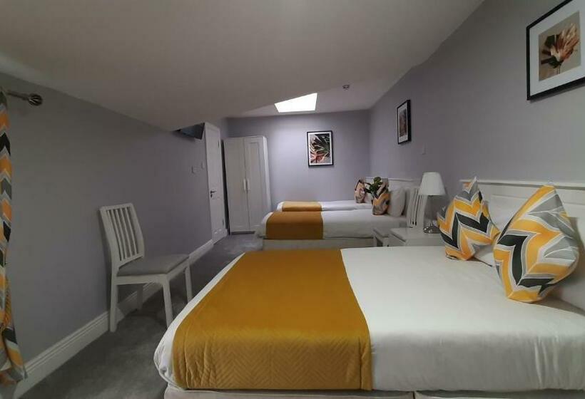 Семейный Номер, The 'rafter's Gastropub