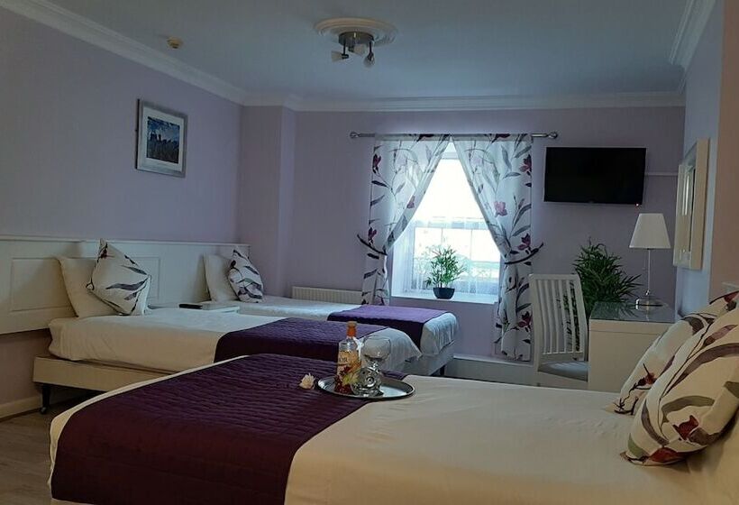 Семейный Номер, The 'rafter's Gastropub