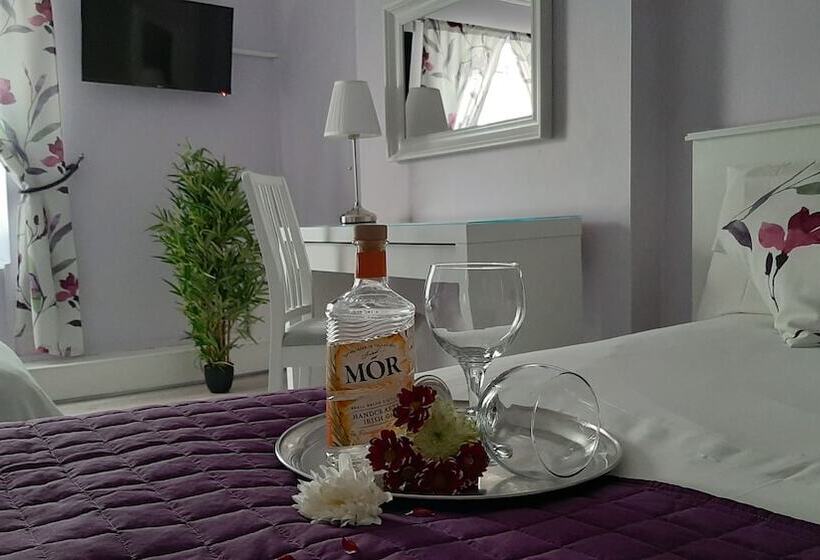 Семейный Номер, The 'rafter's Gastropub