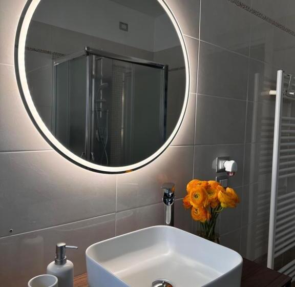 חדר סטנדרט לשלושה, B&b Villa Milano By Rhospitality It