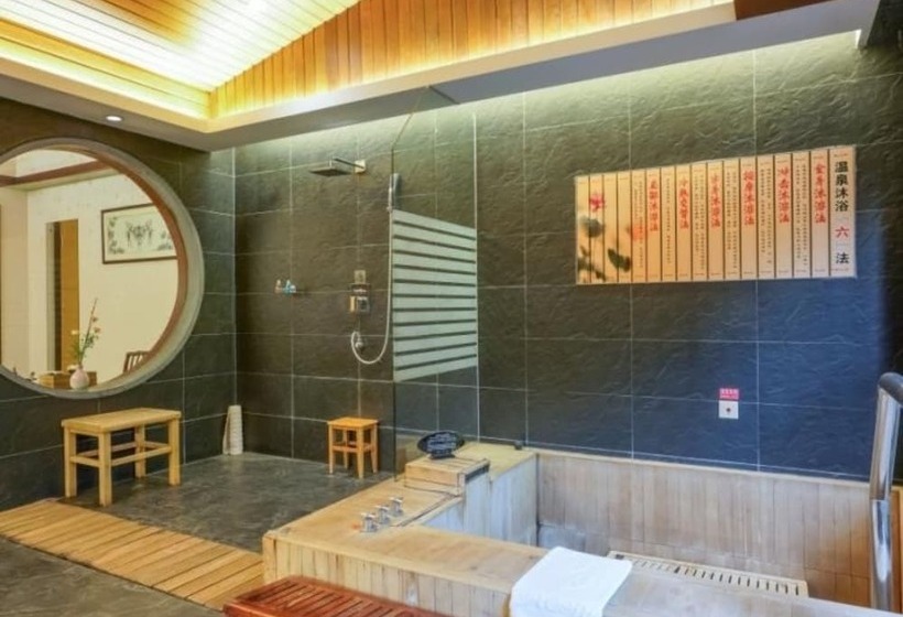 Номер Superior, Suzhou Phoenix Hotspring Resort