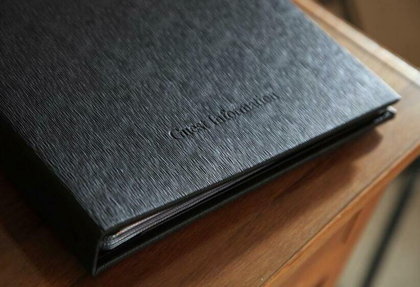 스탠다드 룸 킹사이즈 침대, Virginia House Bed And Breakfast