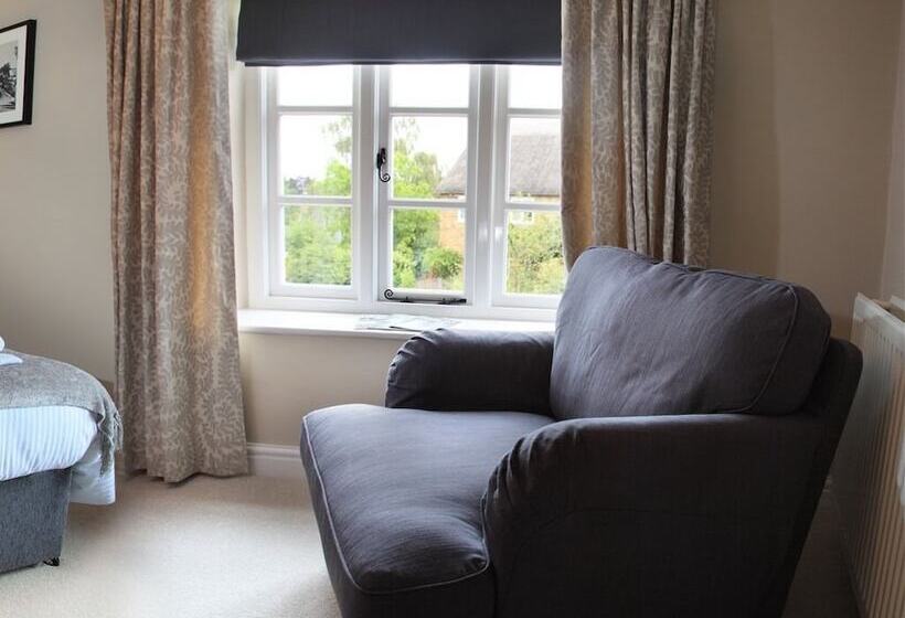 스탠다드 룸, Virginia House Bed And Breakfast