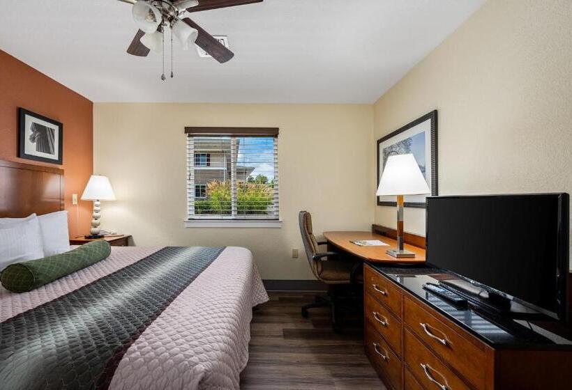 스위트 킹사이즈 침대, Affordable Suites Of America Stafford Quantico