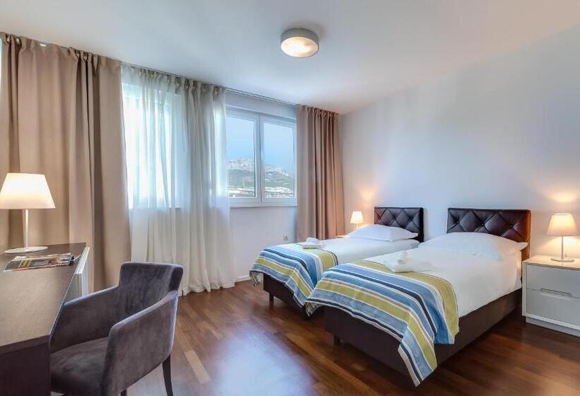 شقة ديلوكس 3 غرف نوم, Bb Residence