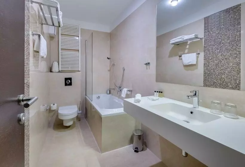 Apartament 1 Dormitori, Bb Residence