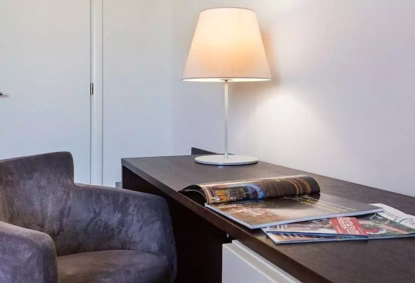 Suite Deluxe 3 Dormitoris, Bb Residence