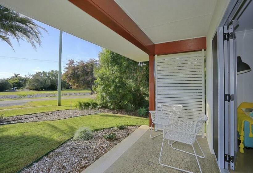 スタンダードルーム, 12th Tee Bnb