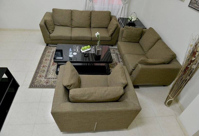 스탠다드 스튜디오, Four Seasons Hotel Apartments