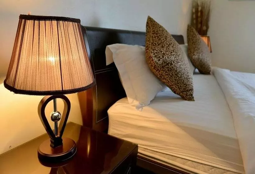 Standard-studio, Four Seasons Hotel Apartments