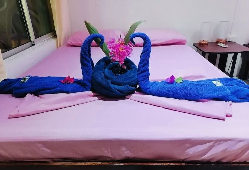 غرفة قياسية, Aurora