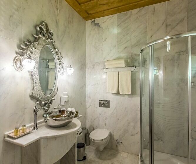 Deluxe Rum Trädgårdsutsikt, İda Blue Adatepe