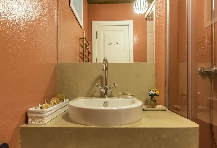 Deluxe Rum Trädgårdsutsikt, İda Blue Adatepe