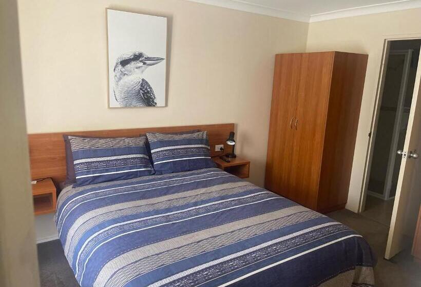 اتاق خانوادگی, Albion