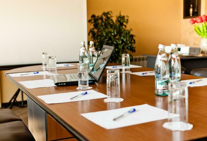 اتاق استاندارد یک نفره, Tianshan