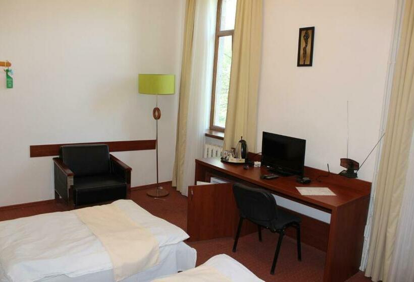 Номер Стандарт, Diligence Hotel & Restaurant