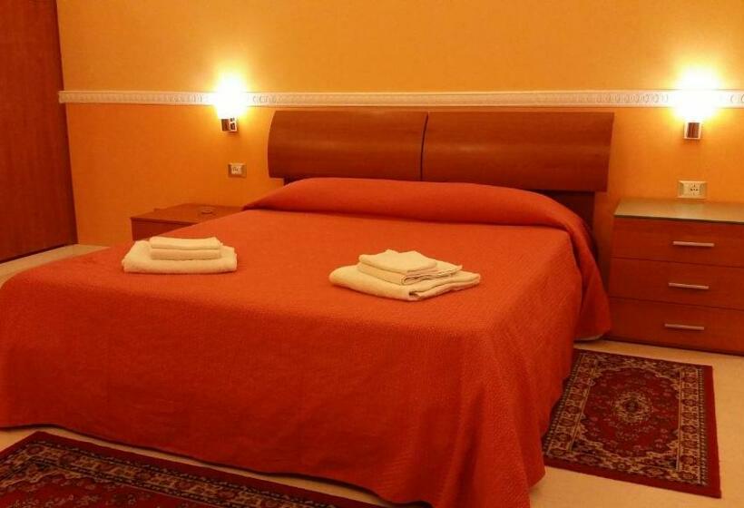 غرفة ديلوكس ثلاثية, Gorizia