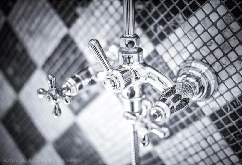 اتاق استاندارد یک نفره, Hôtel De Joséphine Bonaparte