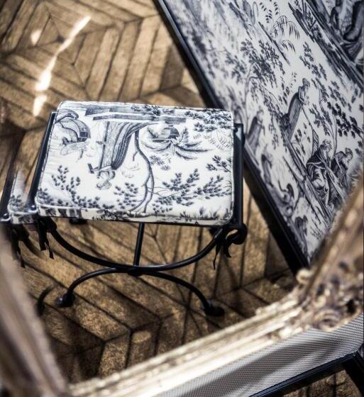 سوییت جونیور, Hôtel De Joséphine Bonaparte