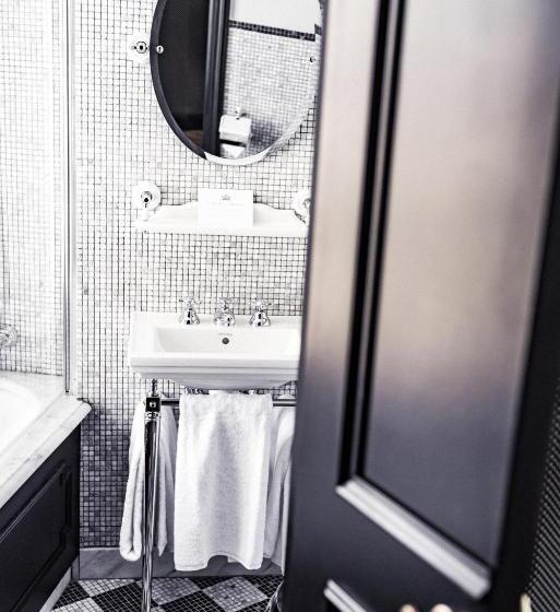 اتاق خانوادگی, Hôtel De Joséphine Bonaparte