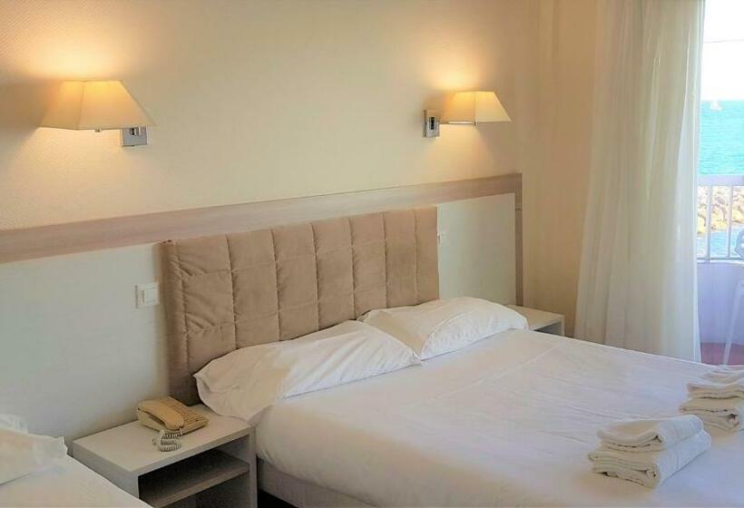 Номер Стандарт Вид на Море с Балконом, Le Dauphin