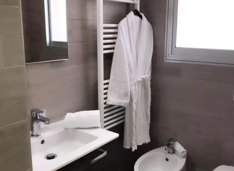 Triple Room Sea View, Le Dauphin