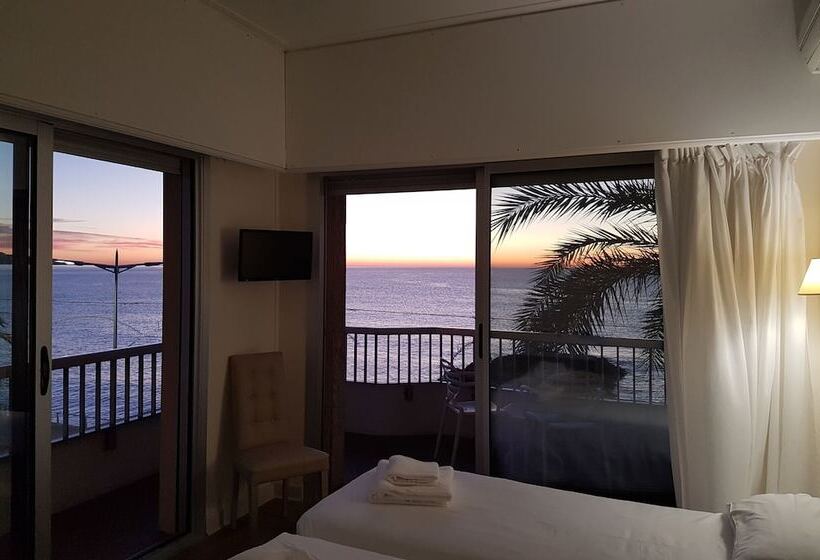 Номер Стандарт Вид на Море с Балконом, Le Dauphin