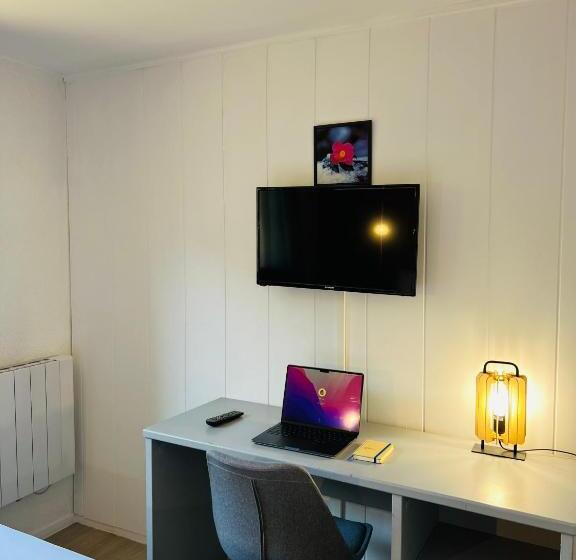 Номер Стандарт, Hôtel Le Forestia