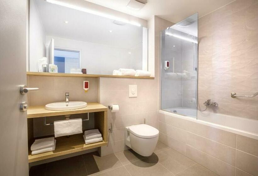 발코니가 있는 바다 전망 수피리어 룸, Ičići   Liburnia