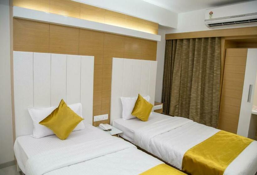 اتاق اجرایی, Orange International