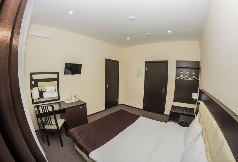 חדר סטנדרט, Ostrovsky