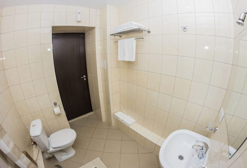 חדר סטנדרט, Ostrovsky