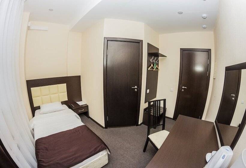 חדר סטנדרט יחיד, Ostrovsky