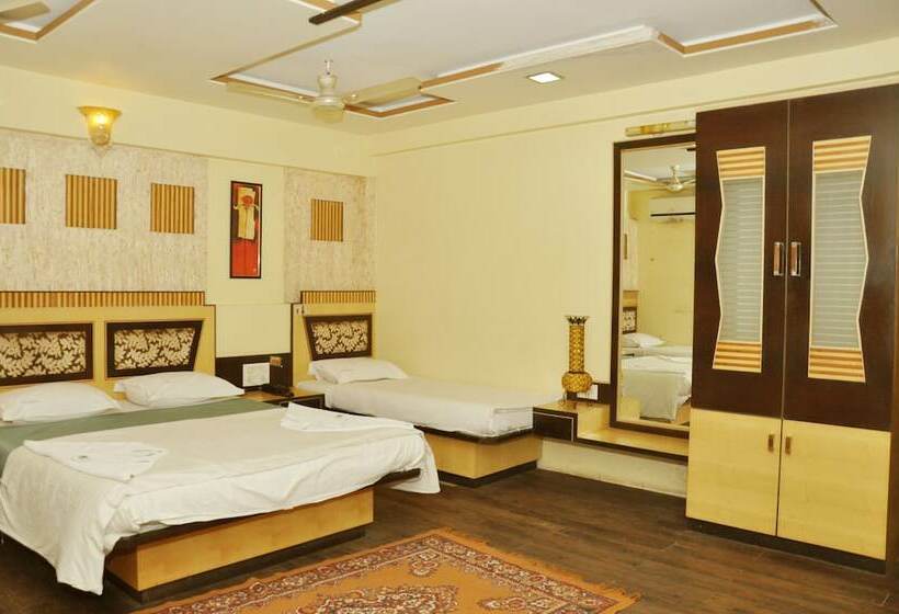 חדר דלוקס, Sai Suraj Palace