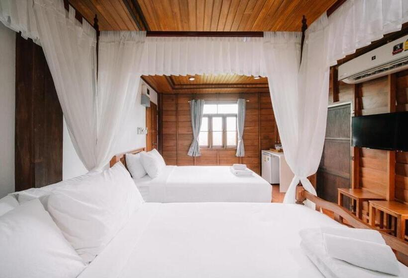 غرفة سوبيريور ثلاثية مطلة علي الحديقة, Sukhothai Garden