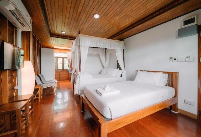 غرفة سوبيريور ثلاثية مطلة علي الحديقة, Sukhothai Garden